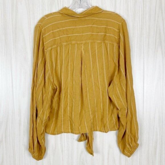 American Eagle | Stripe Tie Front Button Down XS - Picture 3 of 11